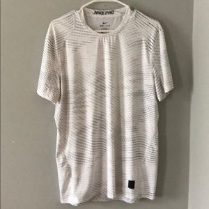 Nike Dri-Fit Nike Pro T-Shirt